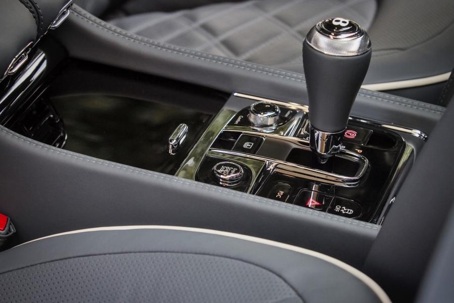  Bentley Mulsanne Speed 2015 года  (фото 86 из 117)